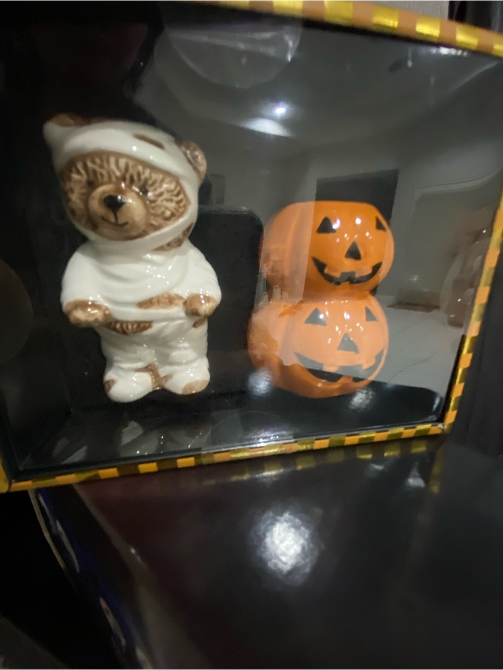 Halloween Ceramic mummy Bear and Pumpkin salt & pepper Set - White and Orange